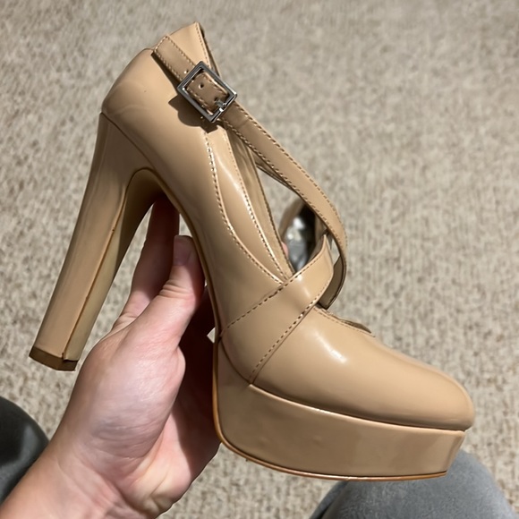 Beige Pumps - Picture 4 of 4